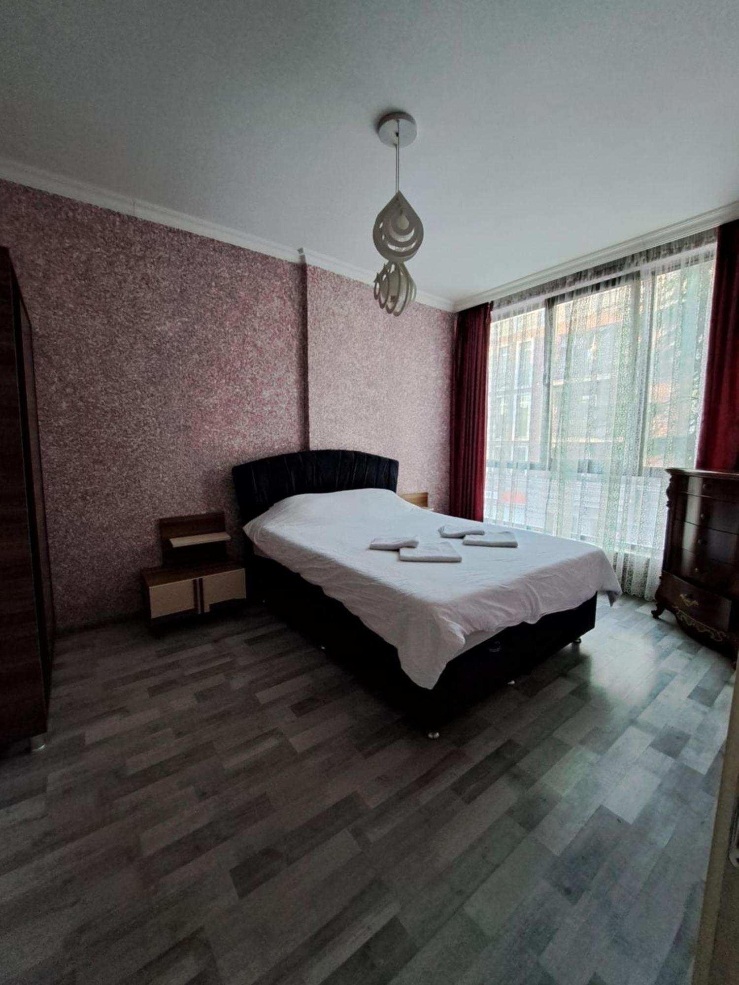 Karvi Hostel & Suites บาทูมิ ภายนอก รูปภาพ