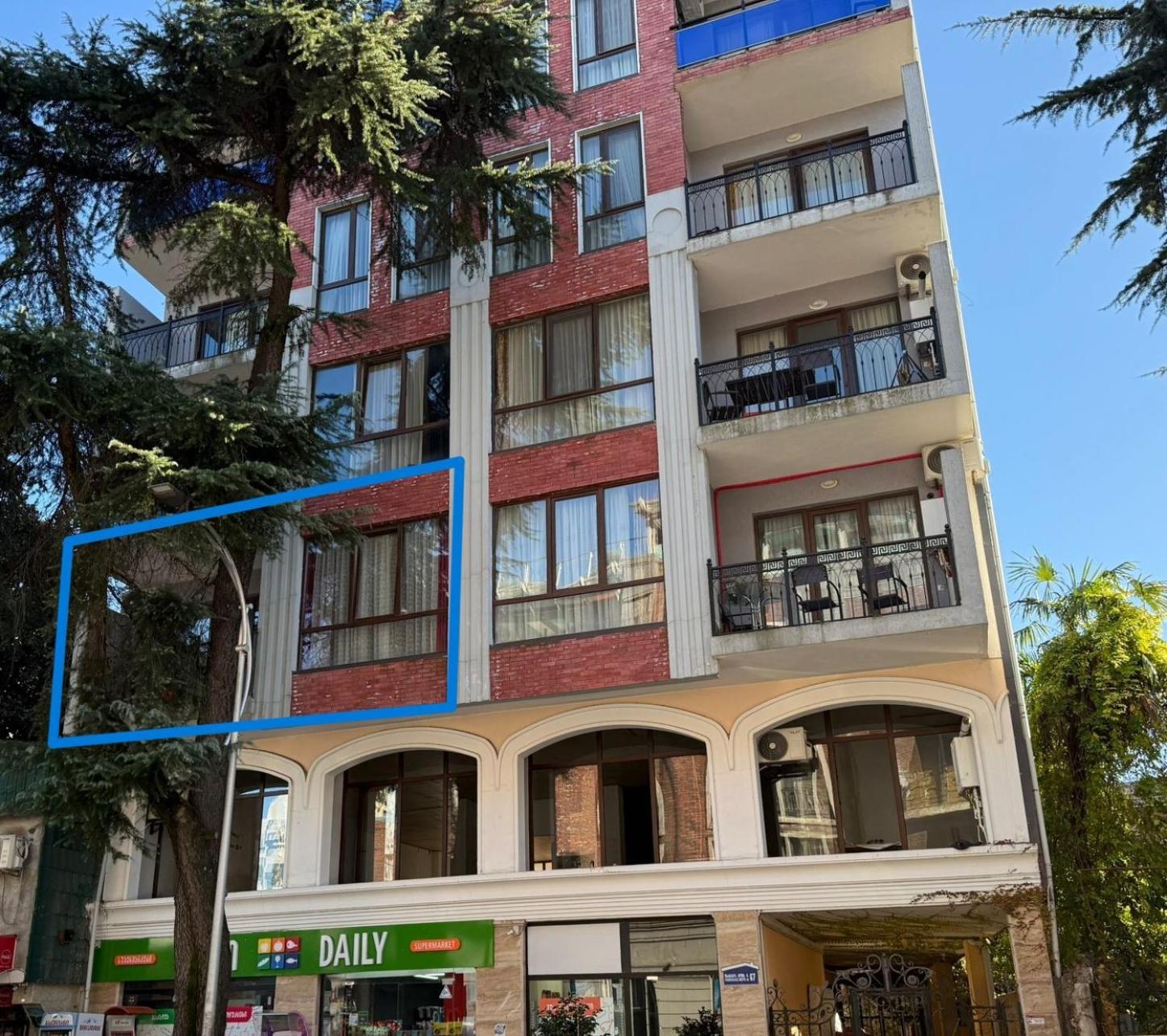 Karvi Hostel & Suites บาทูมิ ภายนอก รูปภาพ