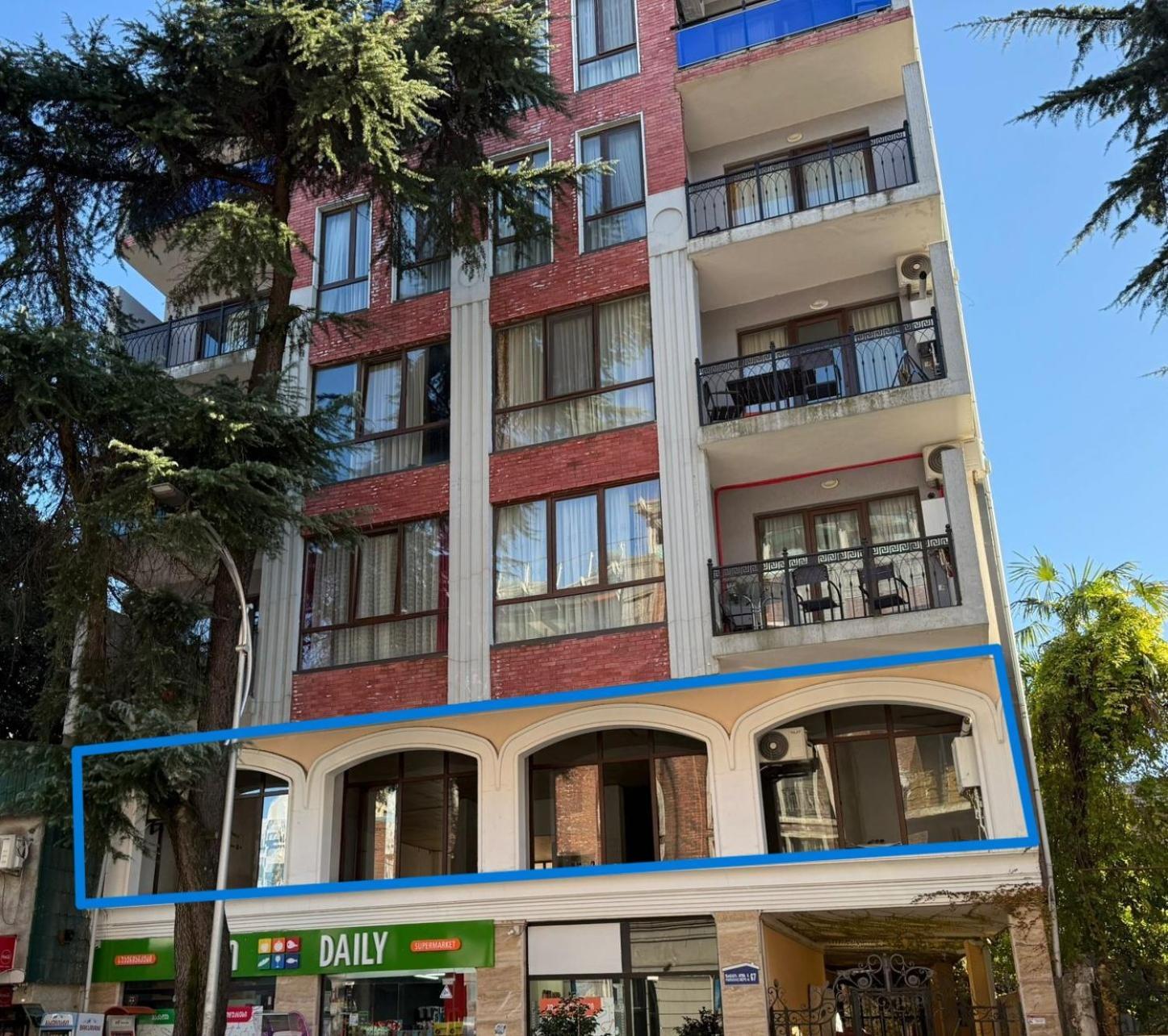 Karvi Hostel & Suites บาทูมิ ภายนอก รูปภาพ