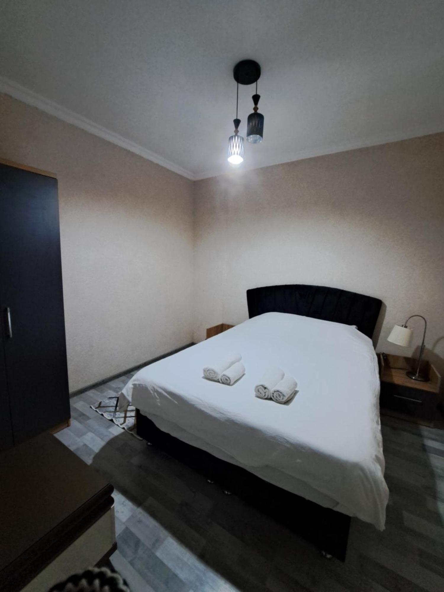 Karvi Hostel & Suites บาทูมิ ภายนอก รูปภาพ